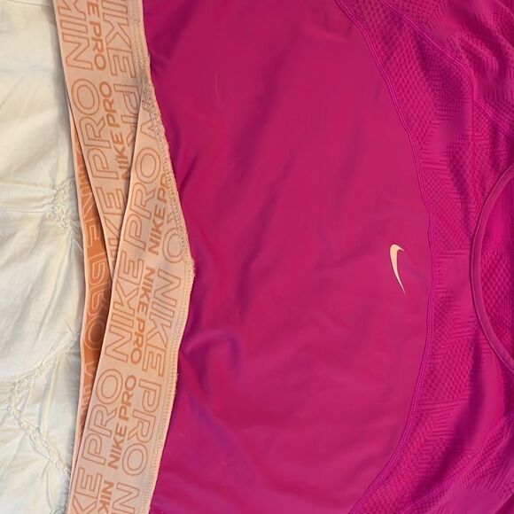 - NIKE DRY FIT CROSS FIT TOP NWOT Medium Pink - Picture 6 of 8